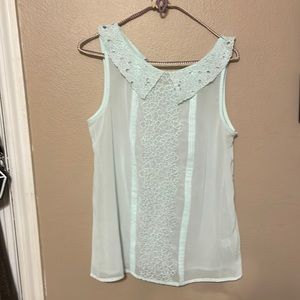 Lauren Conrad elegant sleeveless sheer top with beautiful floral details EUC